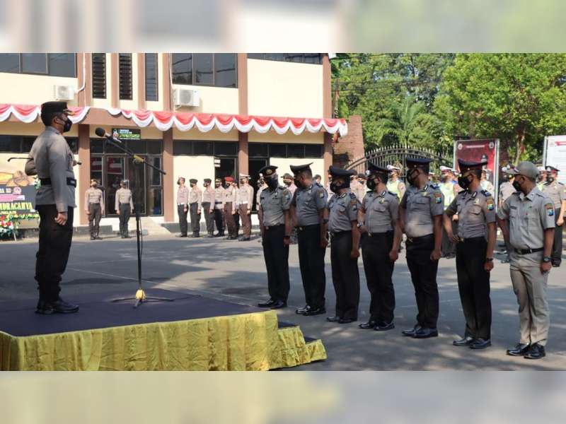 Personel Polres Bojonegoro Terima Sk Kenaikan Pangkat