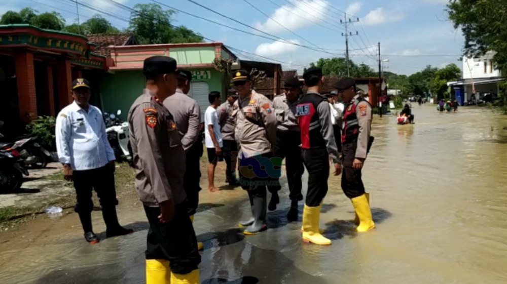 Kali Kening Meluap 6 Desa Di Kecamatan Parengan Tuban Diterjang