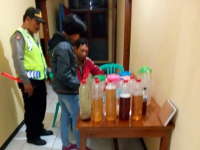 Berantas Pekat : Amankan 21,5 liter Miras