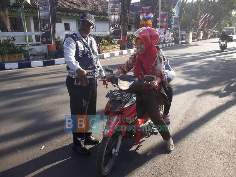 Warga Keluhkan Pemberlakuan Jalur Satu Arah