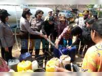 HUT POLWAN ke-67 : Salurkan Air Bersih di Temayang   
