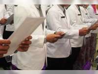 Pemkab Serahkan 16 SK PNS Dokter