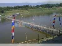 Jembatan Musiman di Musim Kemarau.