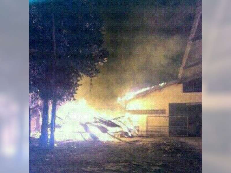 Ditinggal Keluar, Kantin SMKN 2 Bojonegoro Kebakaran 