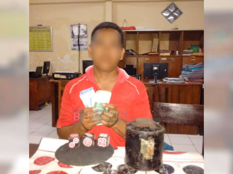 Oknum Perangkat Desa Diamankan karena Judi Dadu