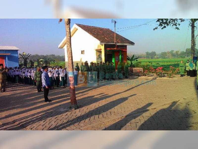 Antusiasme Upacara Kemerdekaan Di Tiap Desa