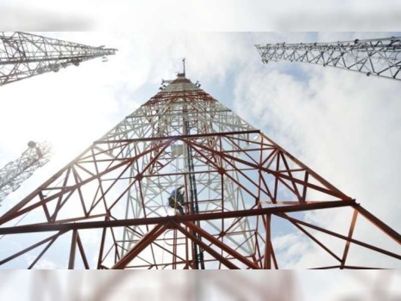 Ratusan Tower Seluler Diduga Tak Berizin