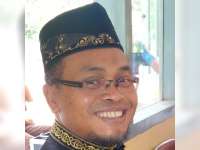 Dialog Seorang Pemulung dan Sang Ustadz