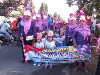 Semarak Balita Pada Pawai Topi Hias