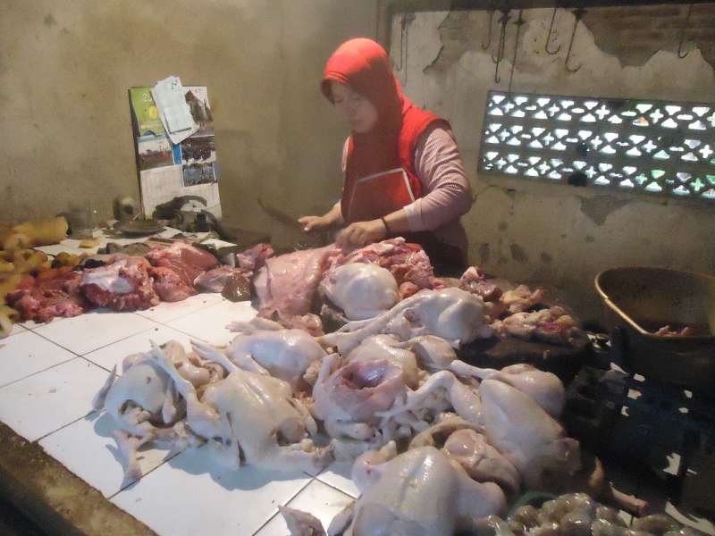 Antisipasi Peredaran Daging Celeng, Polres Intensifkan Operasi Pasar 
