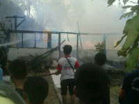 Ditinggal Dolan, Rumah Seorang Veteran Kebakaran