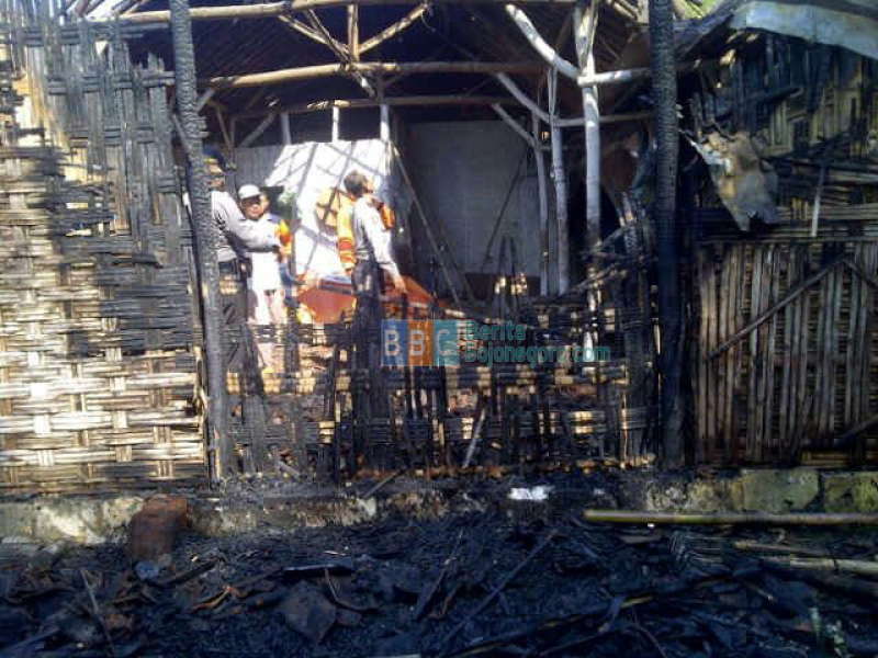 Ditinggal Menyapu Halaman, Dapur Dilahap Api