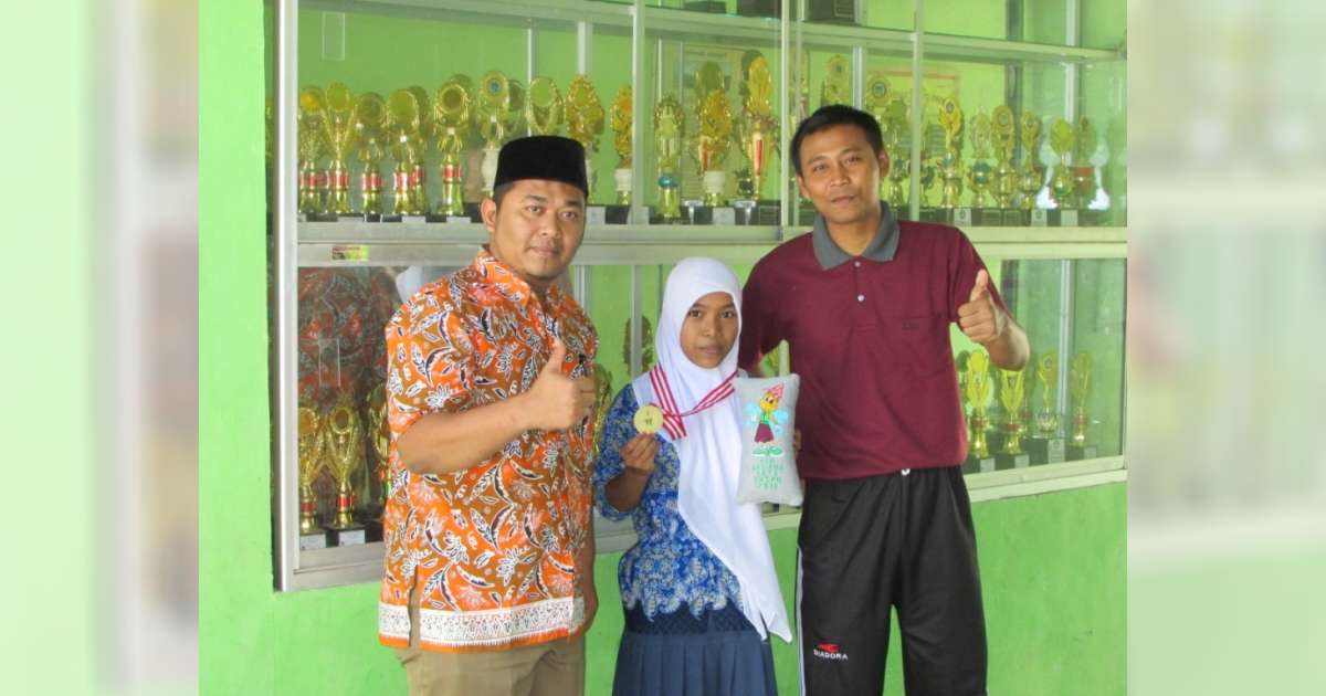 Anak Buruh Tani Meraih Juara Satu Lomba Lari Tingkat 