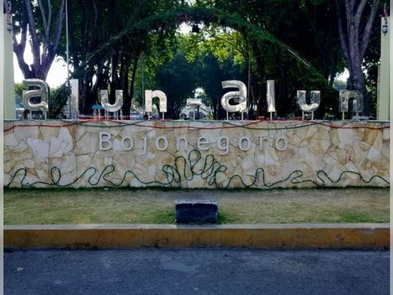 Jumlah PKL Alun-Alun Kian Tak Terkontrol