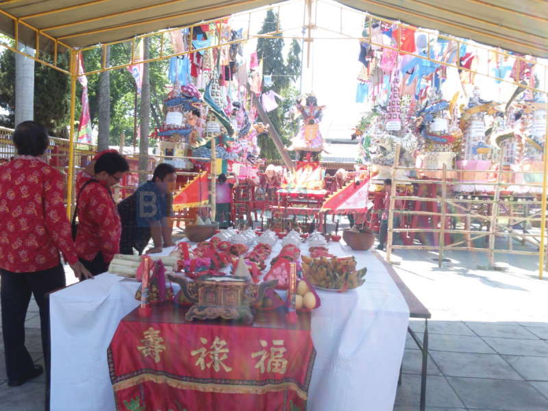 Umat Tri Dharma Mulai Jalani Ritual Sembahyang 