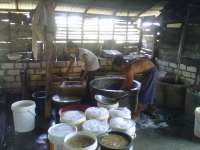 Harga Kedelai Naik, Ukuran Tahu Diperkecil