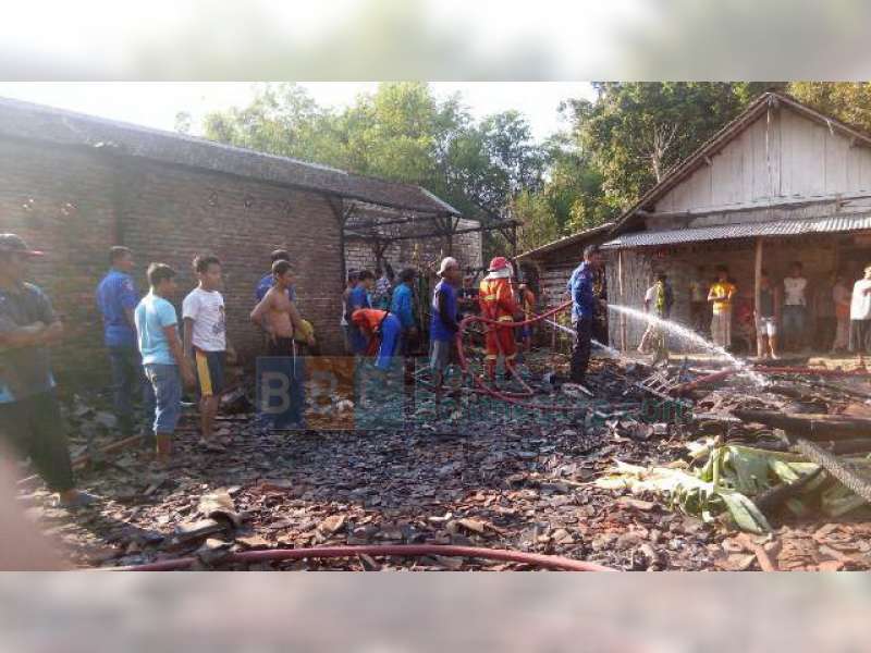 Nenek 90 tahun Tewas Terpanggang Api