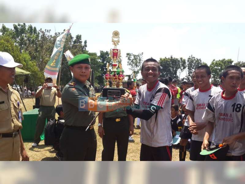 SMPN 5 dan SMAN 3 Bojonegoro, Juara Dandim 0813 Cup 2015