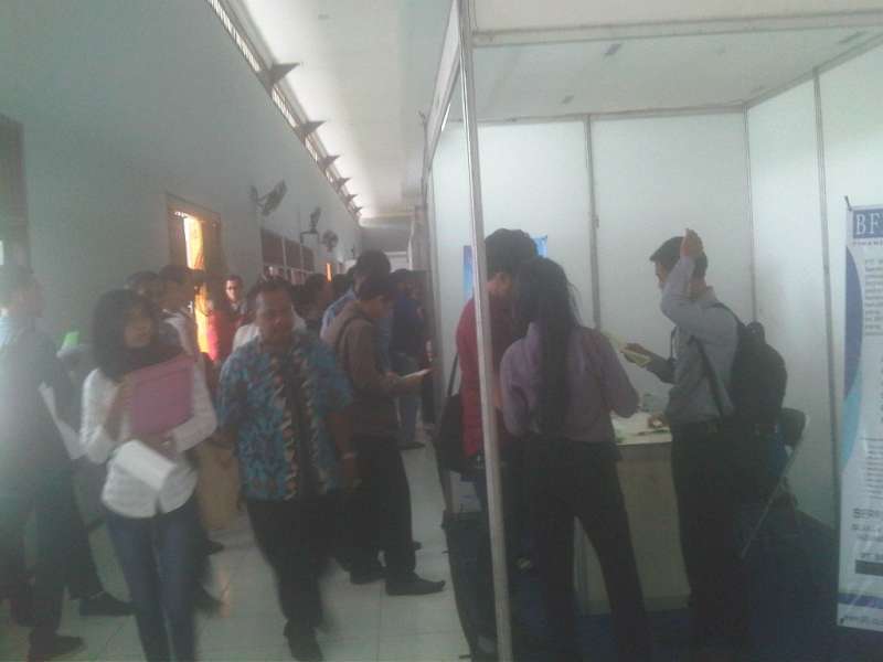 Baru Dibuka, Job Fair Diserbu Pelamar Kerja 