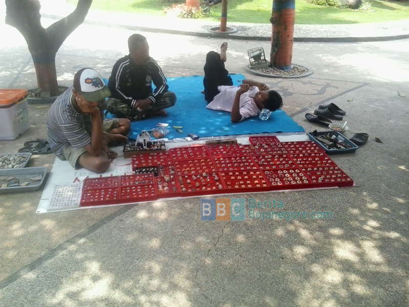 Peminat Batu Akik Tak Ramai Lagi