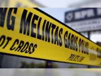 Polisi Segel Gudang Penimbunan Semen Pocong 