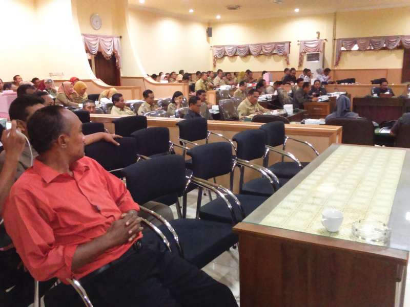 Pembahasan KUA PPAS Molor Lima Jam 