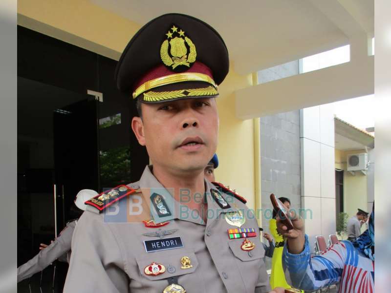Polres Ciduk Tiga Bos Tambang Pasir Ilegal 