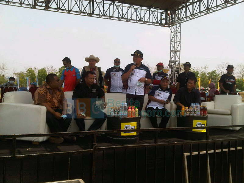Bupati Buka Kejurnas Motocross