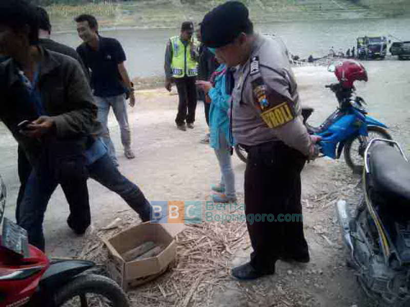 Mortir Perang Dunia II Ditemukan di Bawah Jembatan Kali Ketek