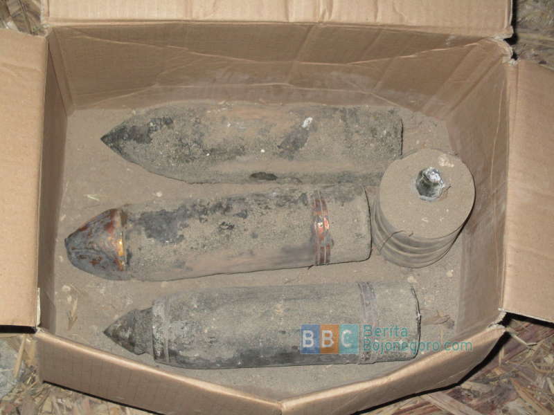 Tim Gegana Polda Jatim Akan Ledakkan Mortir