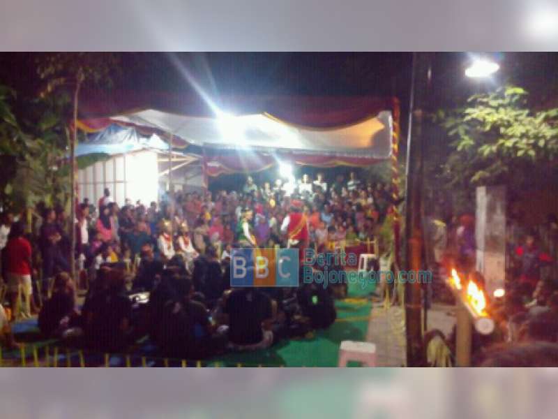 Sandur, Dirindukan dan Dijaga Agar Tak Punah