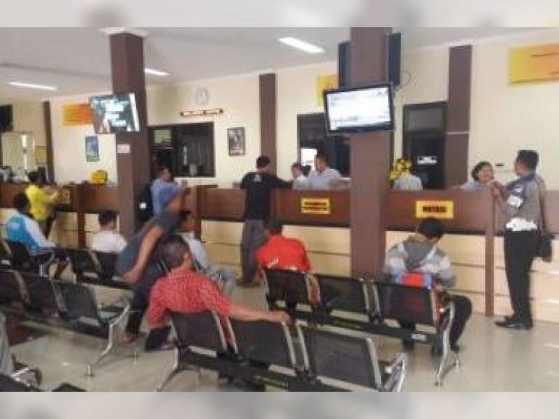 Gubernur Hapus Denda Pajak Kendaraan Bermotor