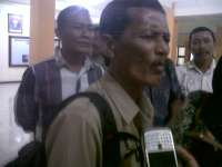 Bangunan Pasar Macet, Pemdes Ngampel Mengadu ke Komisi A