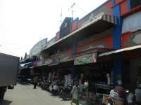 Terlalu Dekat, Keberadaan Minimarket Bisa Mematikan Pasar Tradisional 