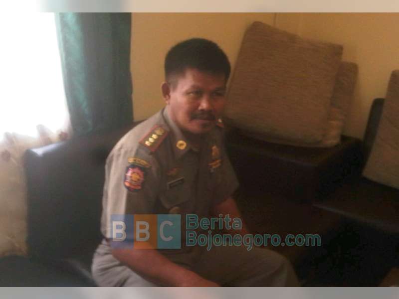 Akhir Tahun Ini, Tower Tak Berizin Akan Dirobohkan