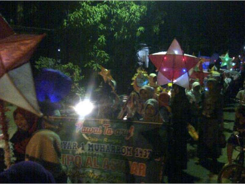 Pemuda Tanjungharjo Adakan Pawai Obor dan Lampion