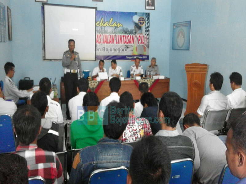 40 Penjaga Palang Pintu Ikuti Bimtek Keselamatan Perkeretaapian