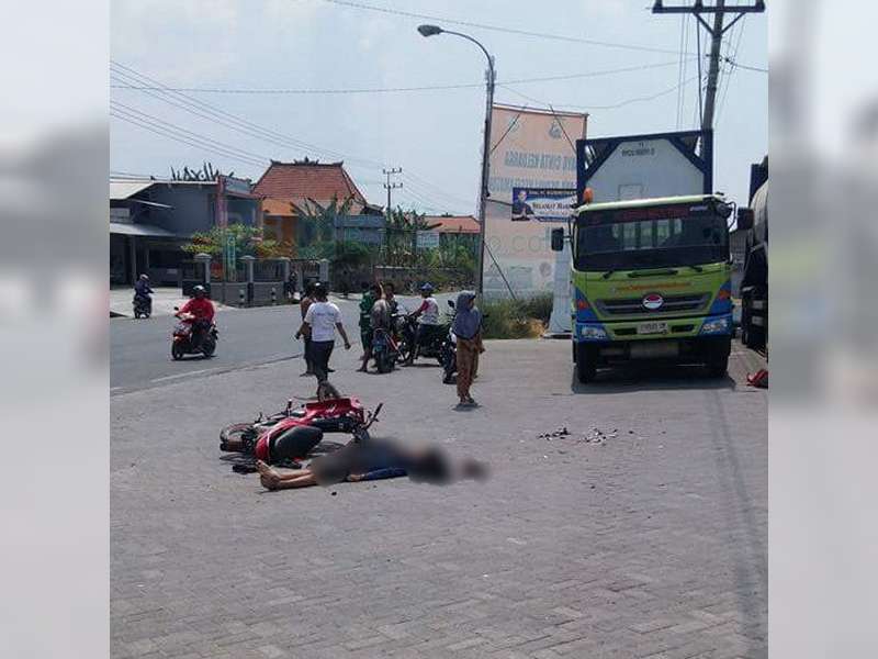 Tabrak Mobil Box, Satu Pengendara Motor Tewas