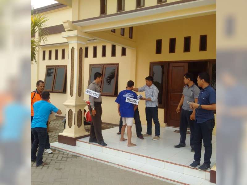 Kasus Penusukan Pengantin Baru Direka Ulang di Polres 