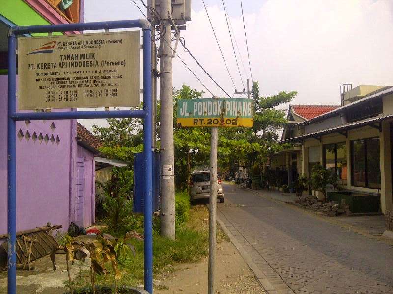 Tidak Ada Ganti Rugi untuk Warga Tepi Rel