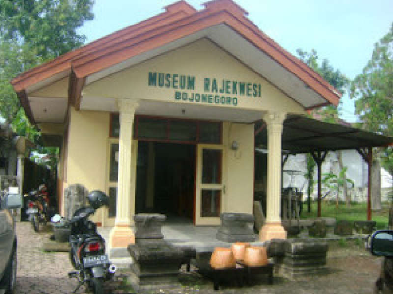 Tak Punya Gedung, Museum Rajekwesi Pinjam Ruang SMT