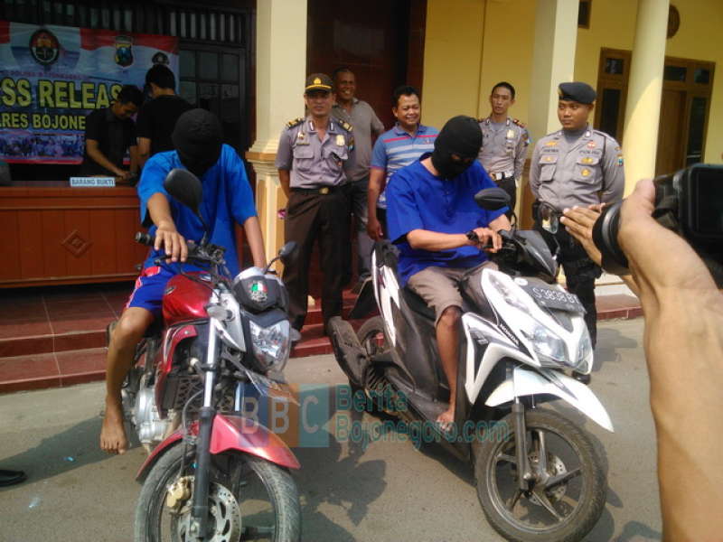 Polres Menangkap Dua Pelaku Curanmor di Kalitidu
