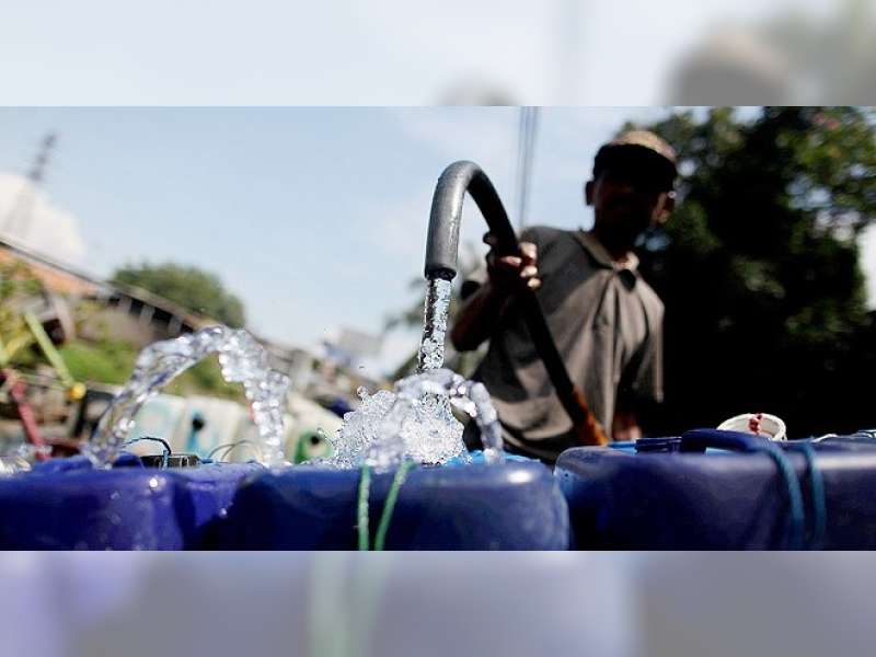 Hujan Mulai Turun, Permintaan Air Bersih Berkurang 