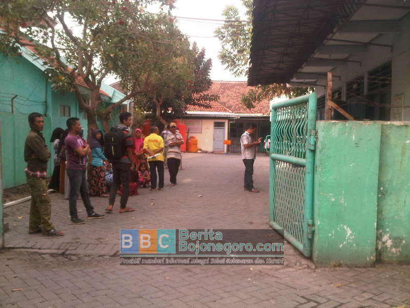 Terlindas Tronton, Pembonceng Motor Meninggal di Tempat