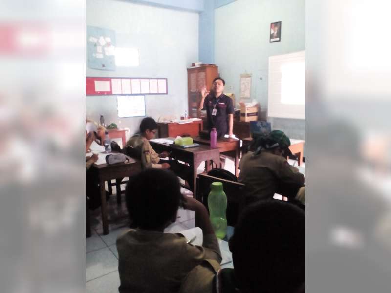 Murid SD Muhammadiyah 2 Bojonegoro Belajar Jurnalistik 