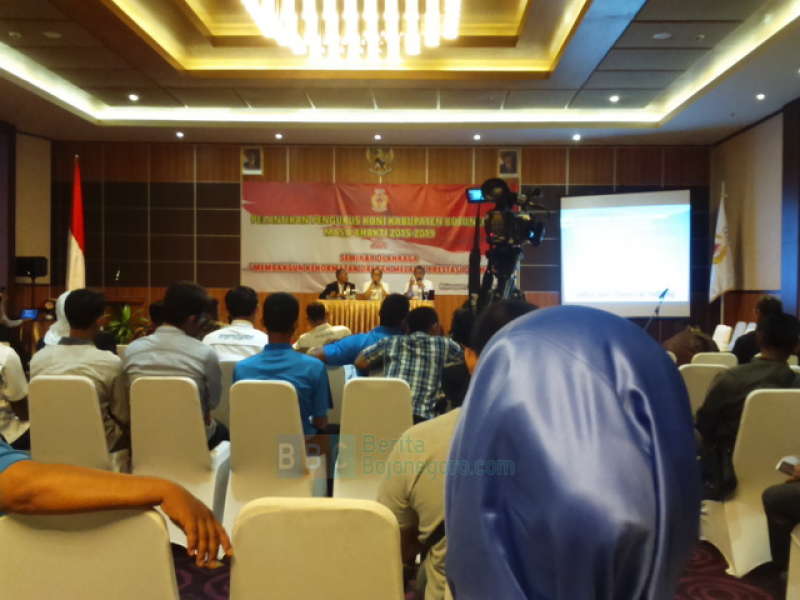 Bupati Hadiri Pelantikan Pengurus KONI Masa Bakti 2015-2019