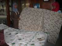 Marfuah Ingin Memasarkan Batik Khas Jonegoroan ke Luar Negeri 