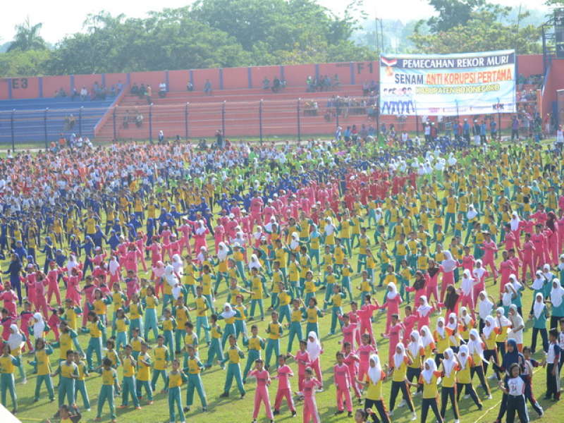 Senam Anti Korupsi di Bojonegoro Pecahkan Rekor MURI