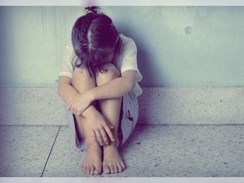 Gadis SD Diperkosa Pembantunya di Kursi Ruang Tamu 