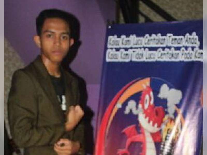 Dengan Stand Up Comedy, Pribadi Saya Jadi Terbuka